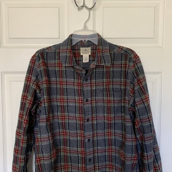 LL Bean Men's Medium Long Sleeve Cotton Flannel Shirt Traditional Fit Plaid - Picture 2 of 6